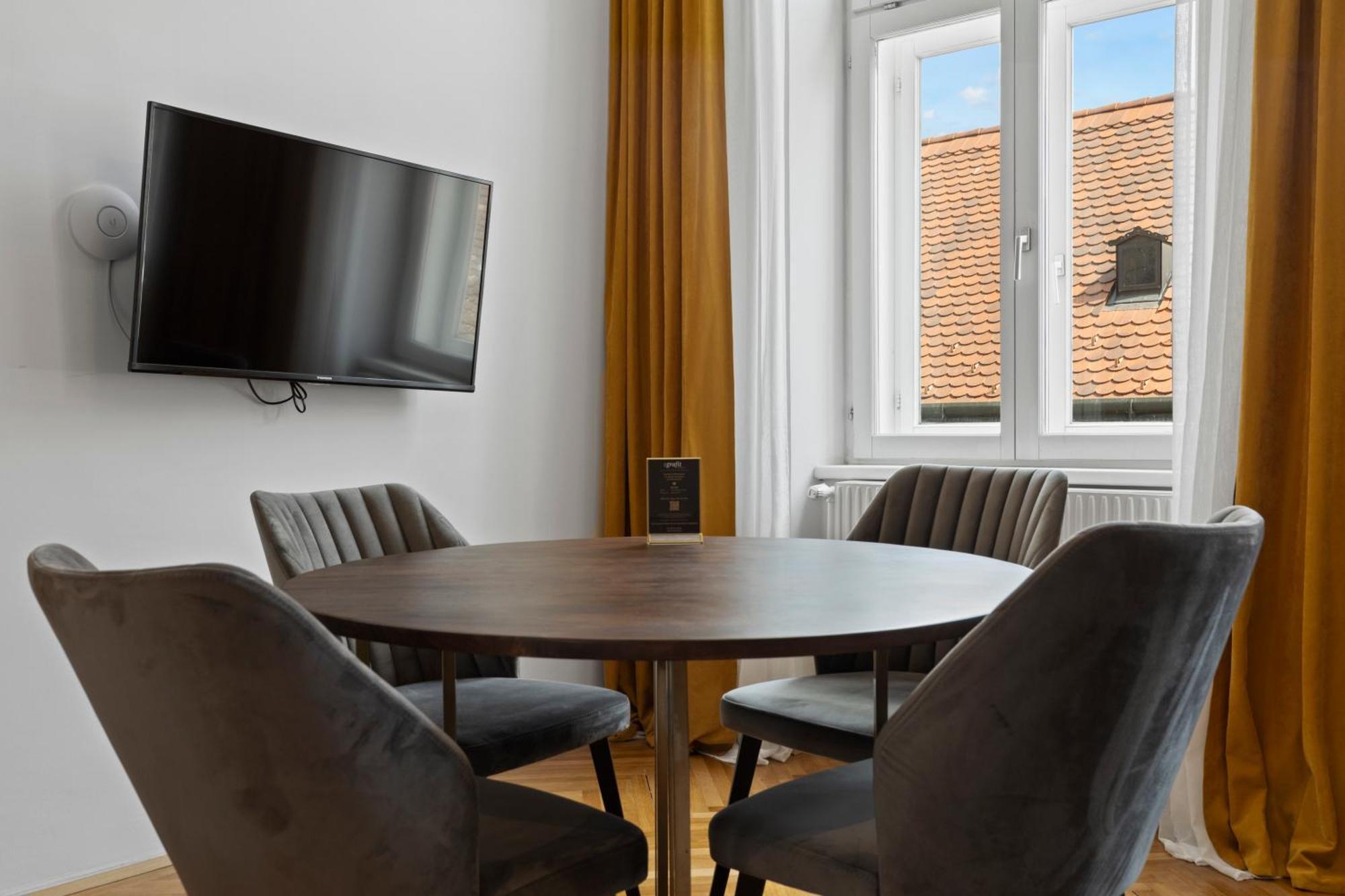 Sgrafit Apartments - Self Check-In Retz Ngoại thất bức ảnh