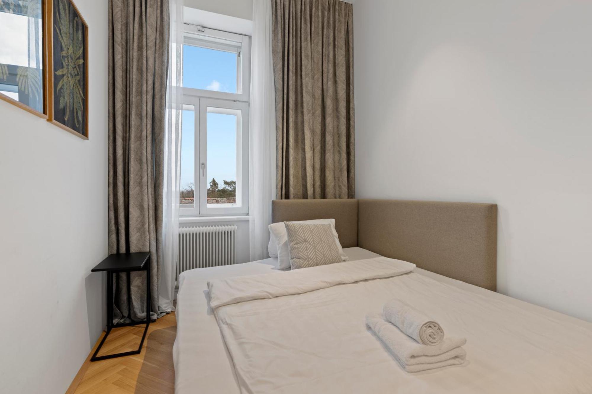 Sgrafit Apartments - Self Check-In Retz Ngoại thất bức ảnh