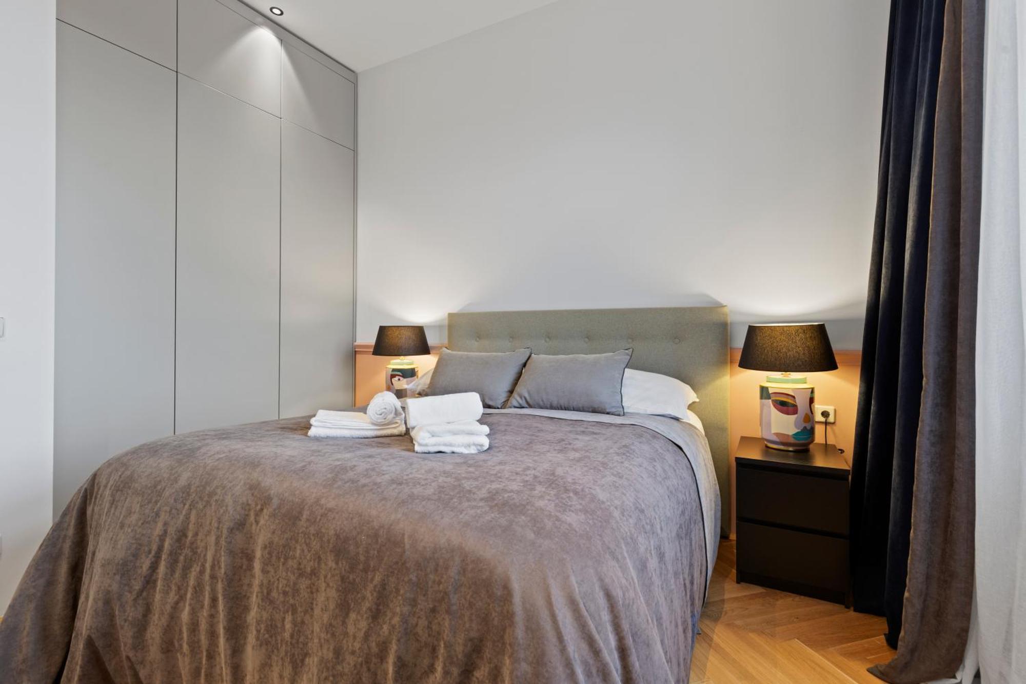Sgrafit Apartments - Self Check-In Retz Ngoại thất bức ảnh